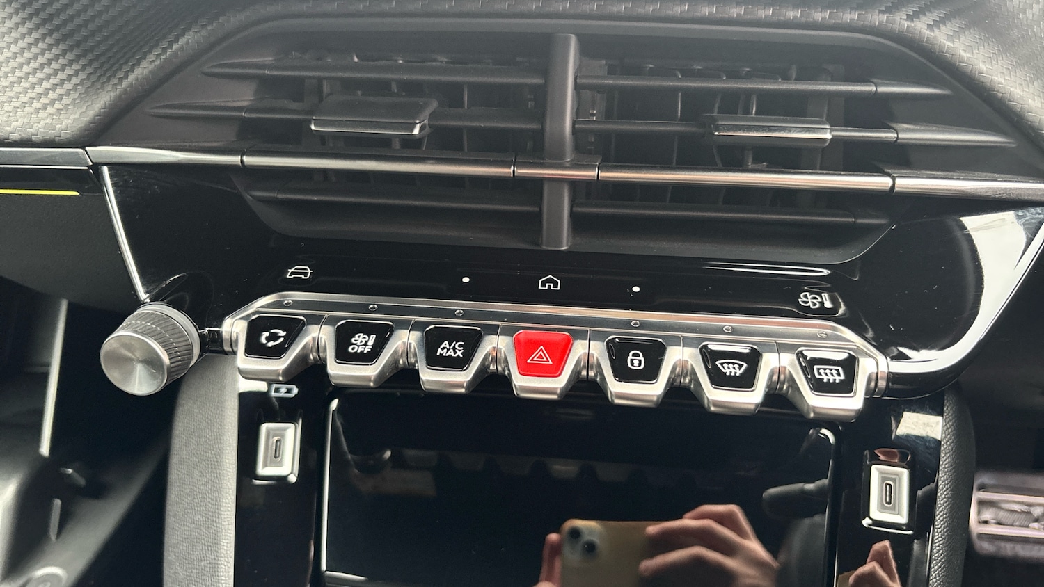 Used Peugeot 2008 2023 for sale - 76922349: Photo 21