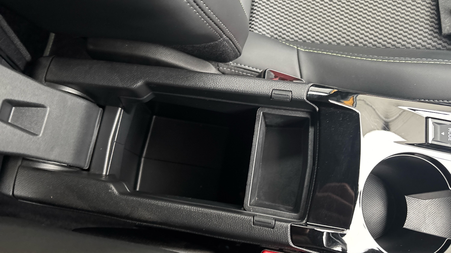 Used Peugeot 2008 2023 for sale - 76922349: Photo 24