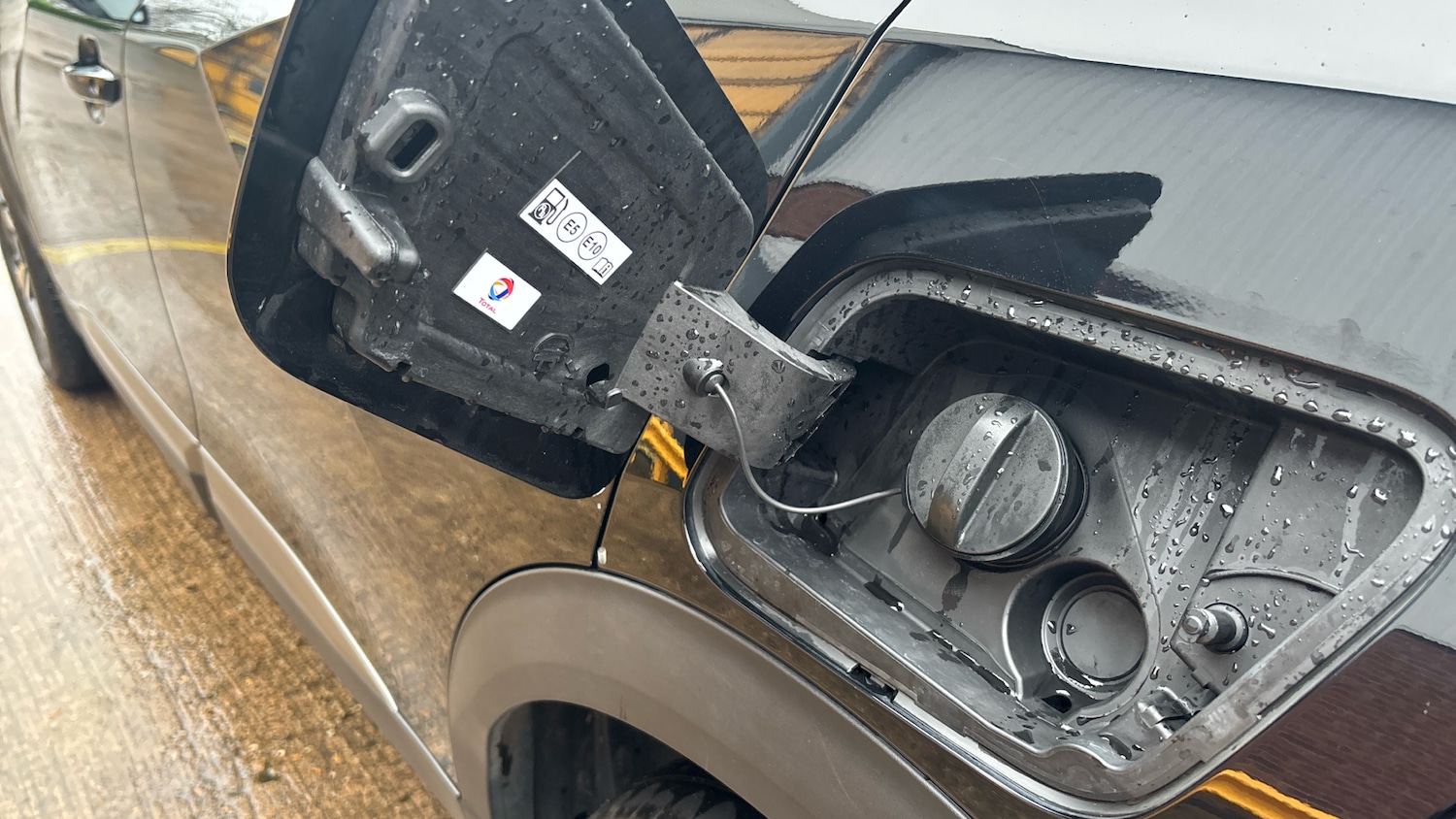 Used Peugeot 2008 2023 for sale - 76922349: Photo 37