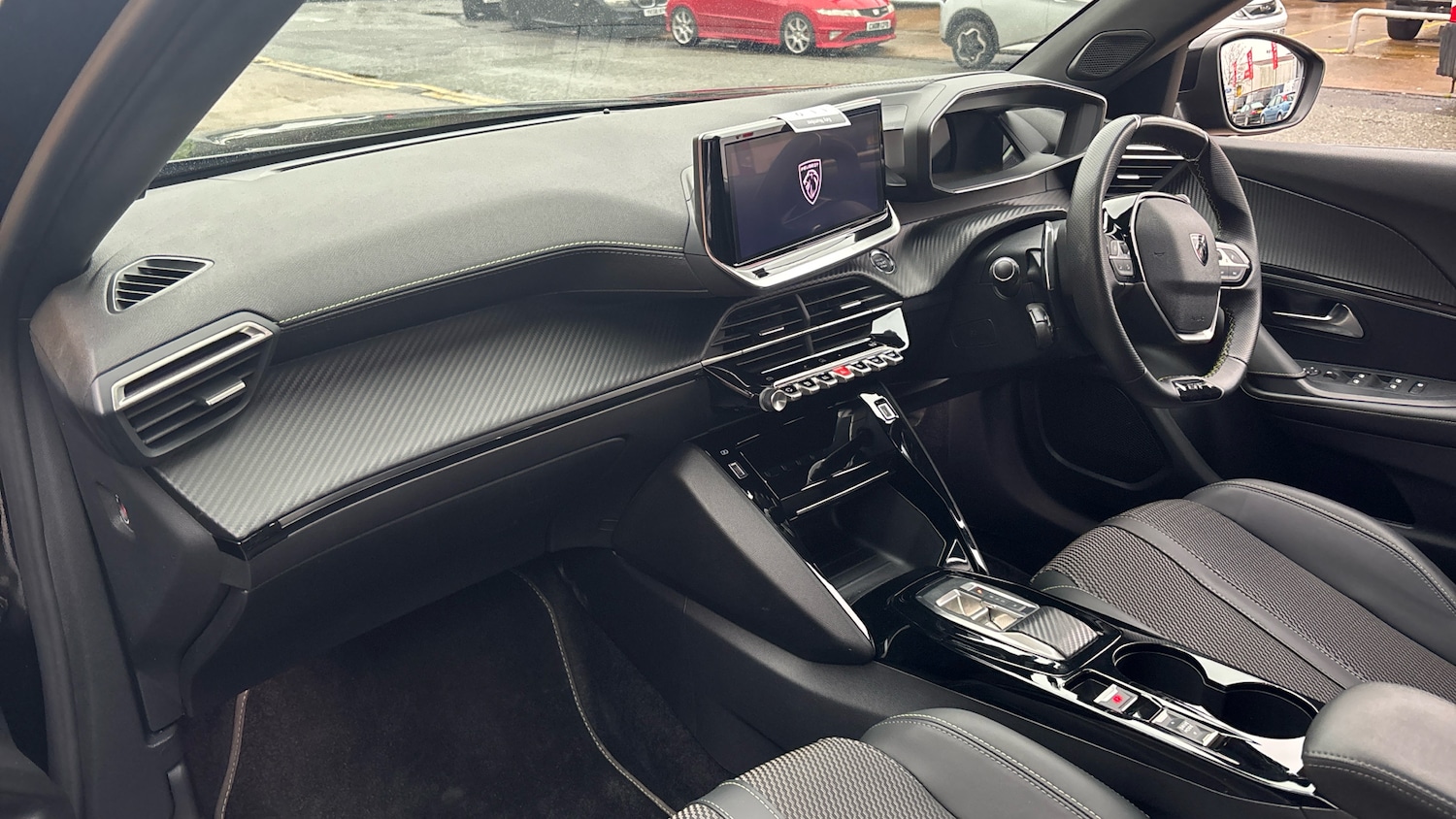 Used Peugeot 2008 2023 for sale - 76922349: Photo 9