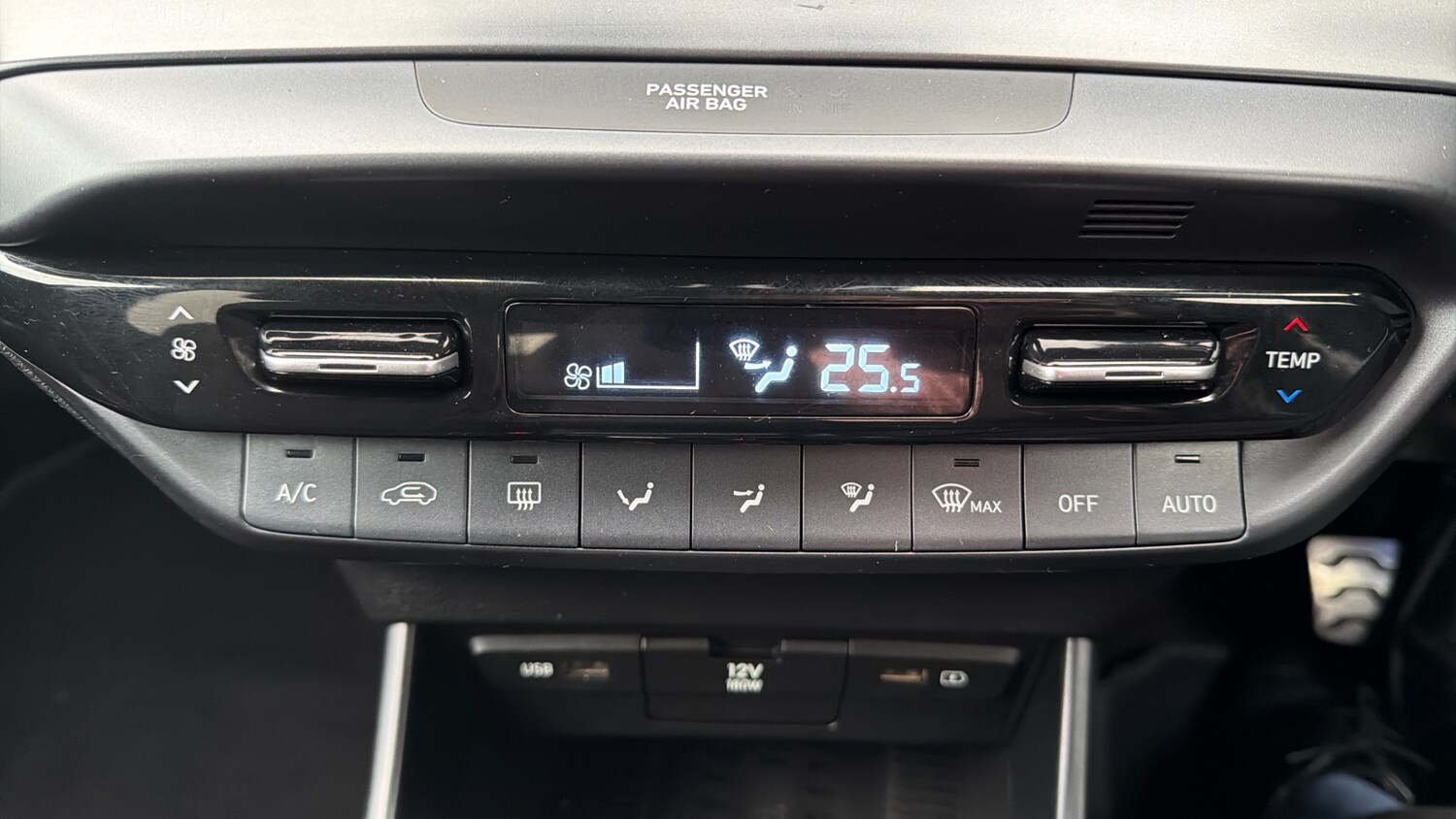 Used Hyundai BAYON 2023 for sale - 77871965: Photo 38