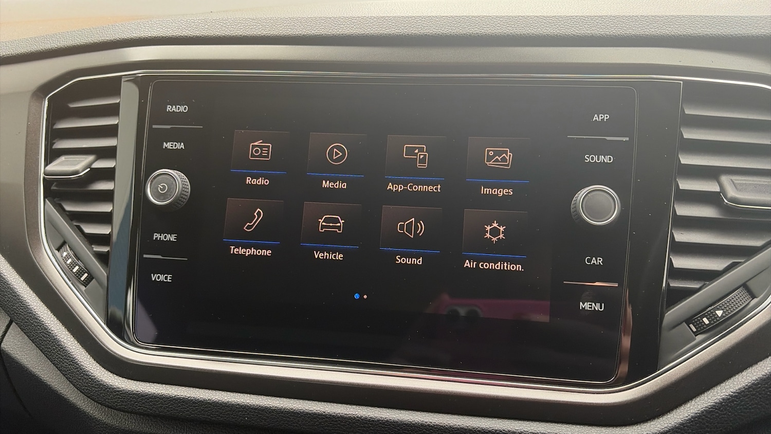 Used Volkswagen T-Roc 2019 for sale - 77272199: Photo 12