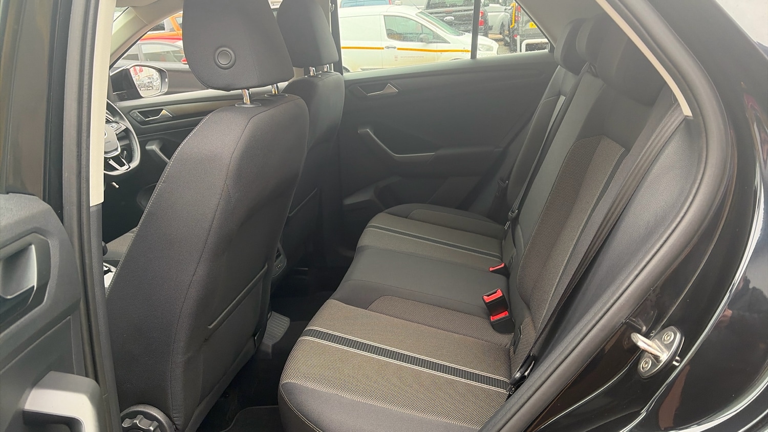 Used Volkswagen T-Roc 2019 for sale - 77272199: Photo 16