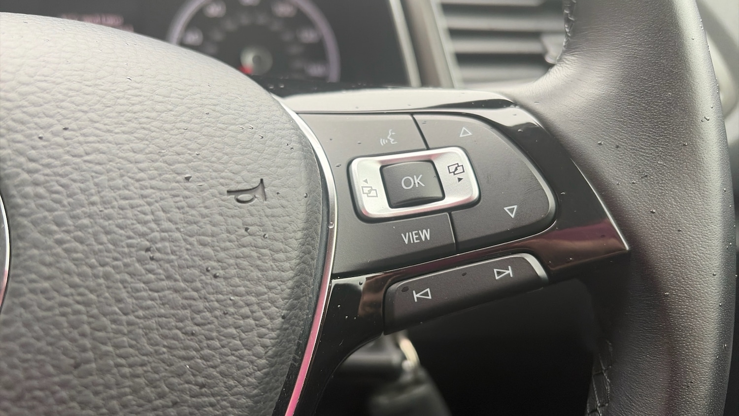 Used Volkswagen T-Roc 2019 for sale - 77272199: Photo 31