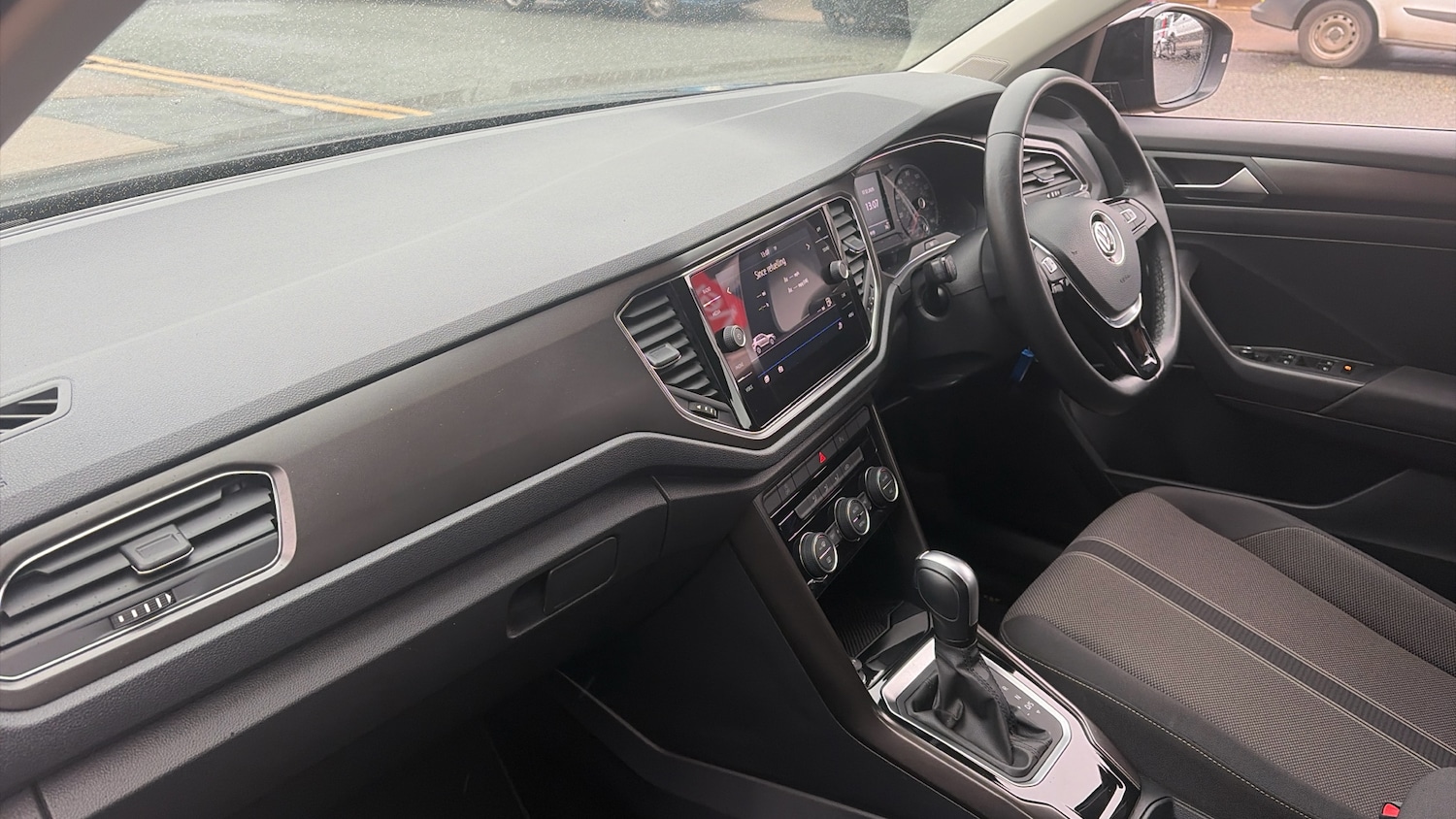 Used Volkswagen T-Roc 2019 for sale - 77272199: Photo 9