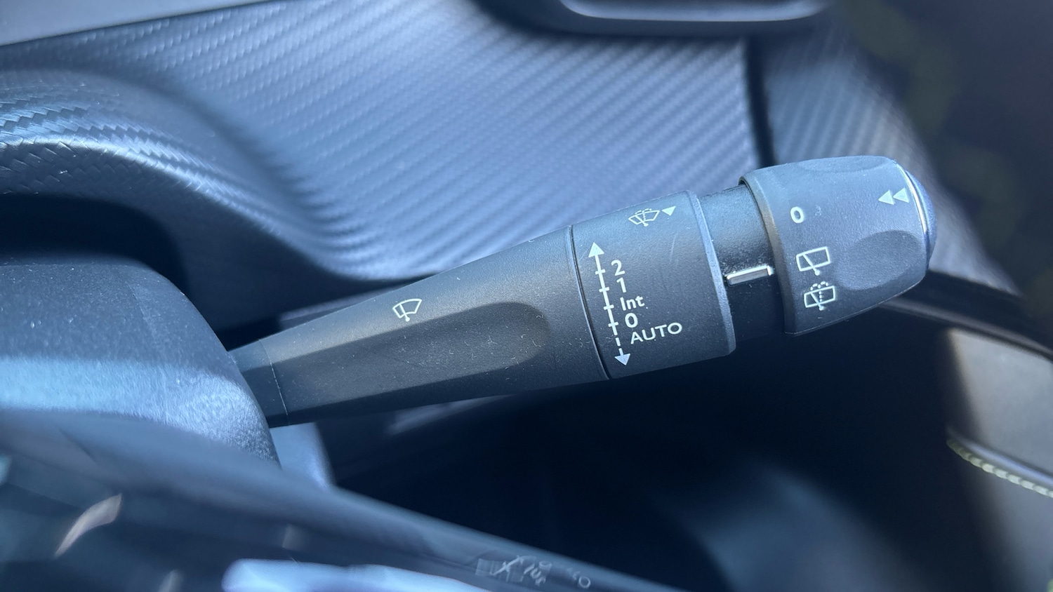 Used Peugeot 2008 2020 for sale - 77106393: Photo 38