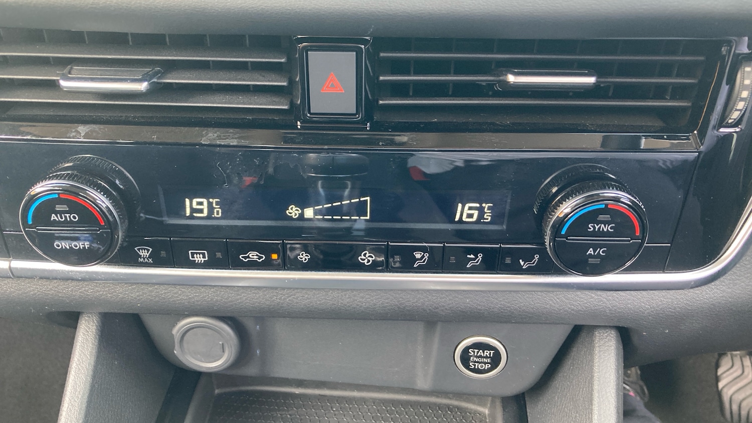 Used Nissan Qashqai 2022 for sale - 76366882: Photo 21