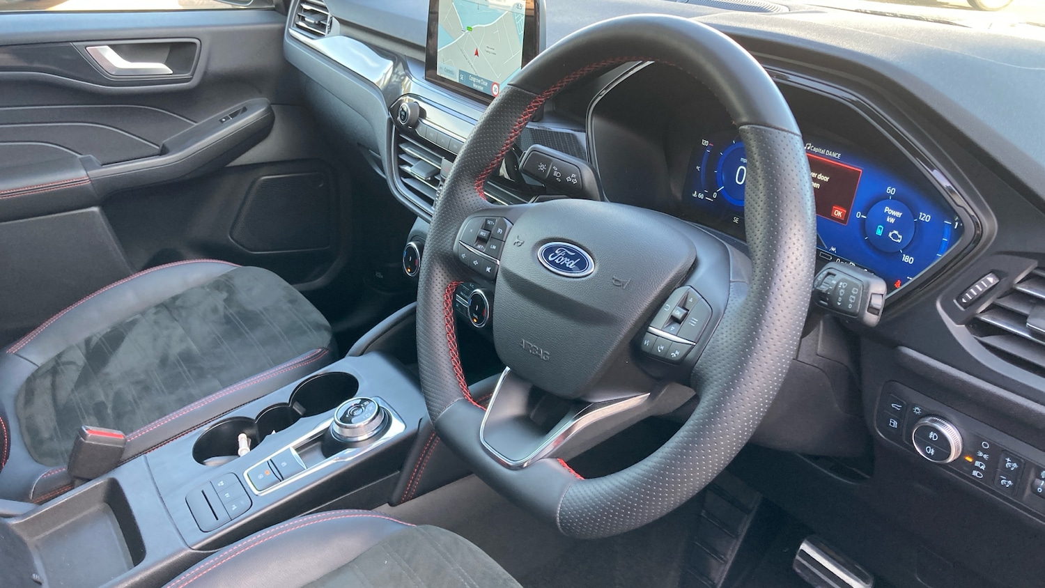 Used Ford Kuga 2023 for sale - 76372260: Photo 11