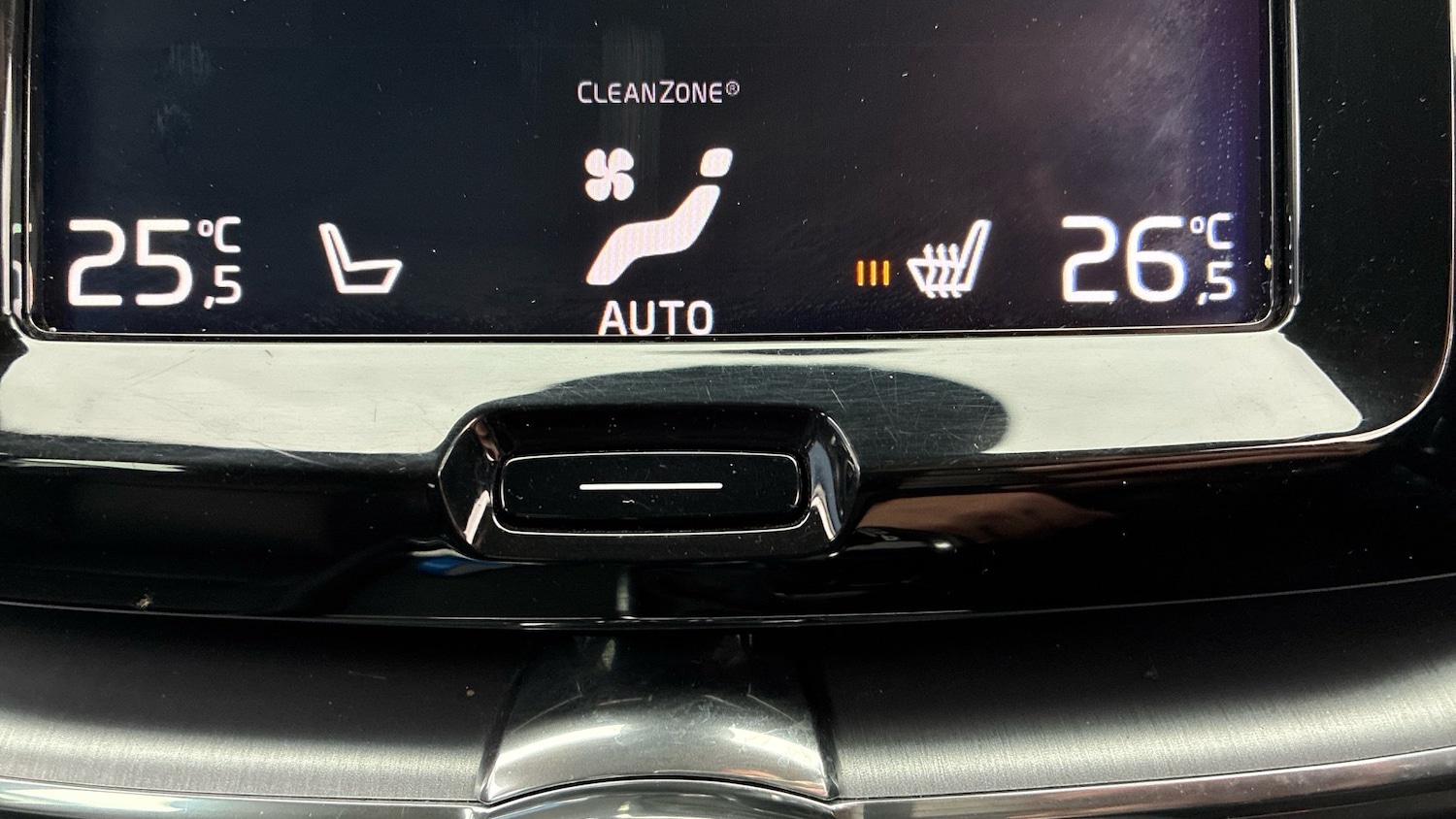 Used Volvo XC60 2020 for sale - 76536505: Photo 31