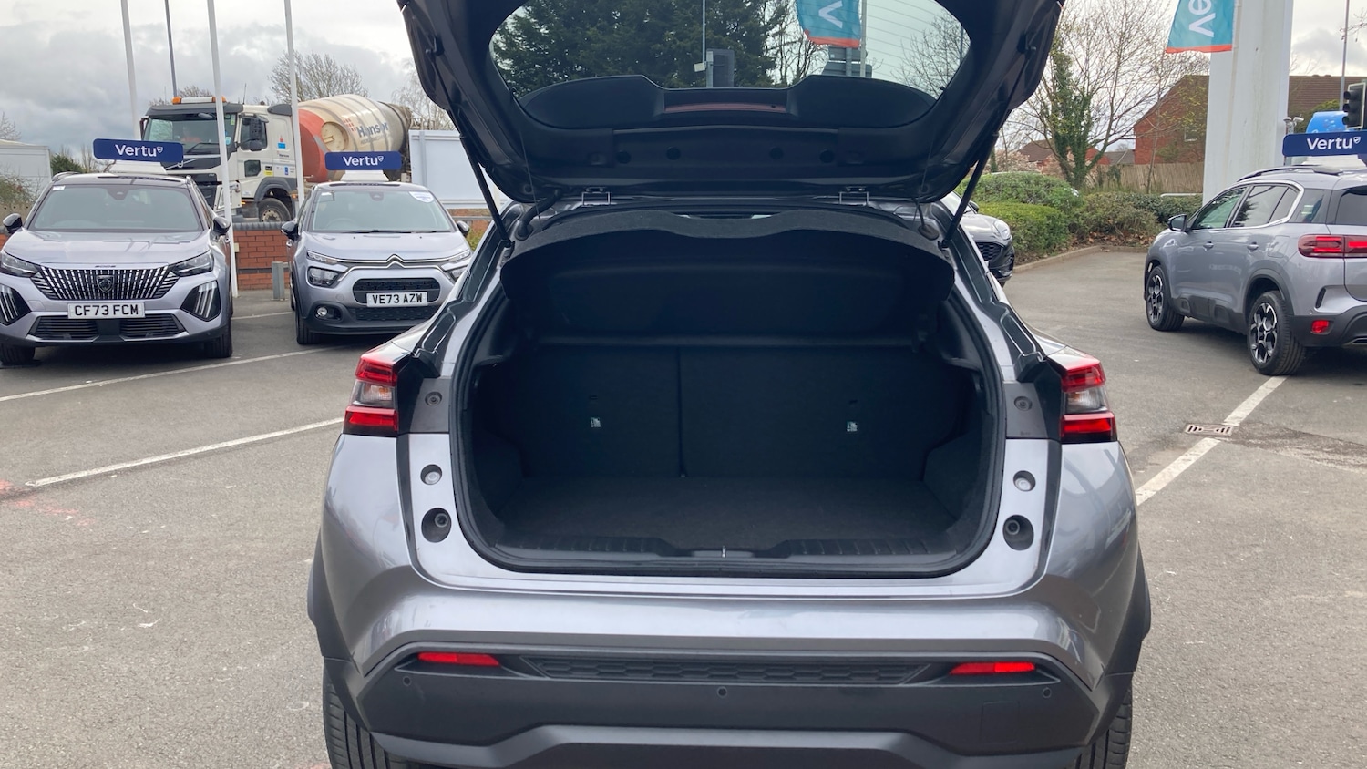 Used Nissan Juke 2023 for sale - 78084336: Photo 4