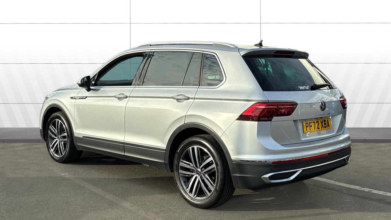 Used Volkswagen Tiguan 2023 for sale - 78080517: Photo 2