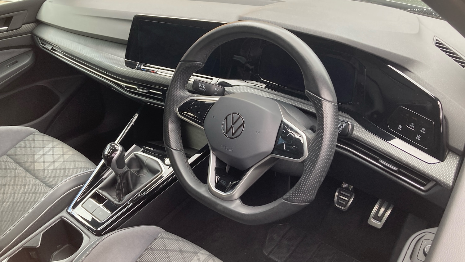 Used Volkswagen Golf 2024 for sale - 76396812: Photo 11