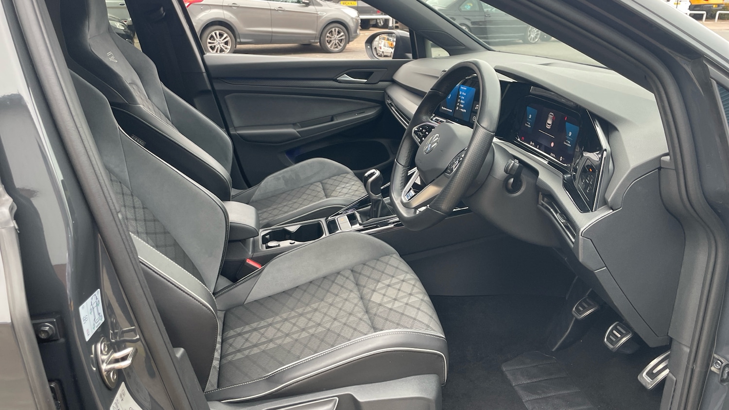 Used Volkswagen Golf 2024 for sale - 76396812: Photo 40