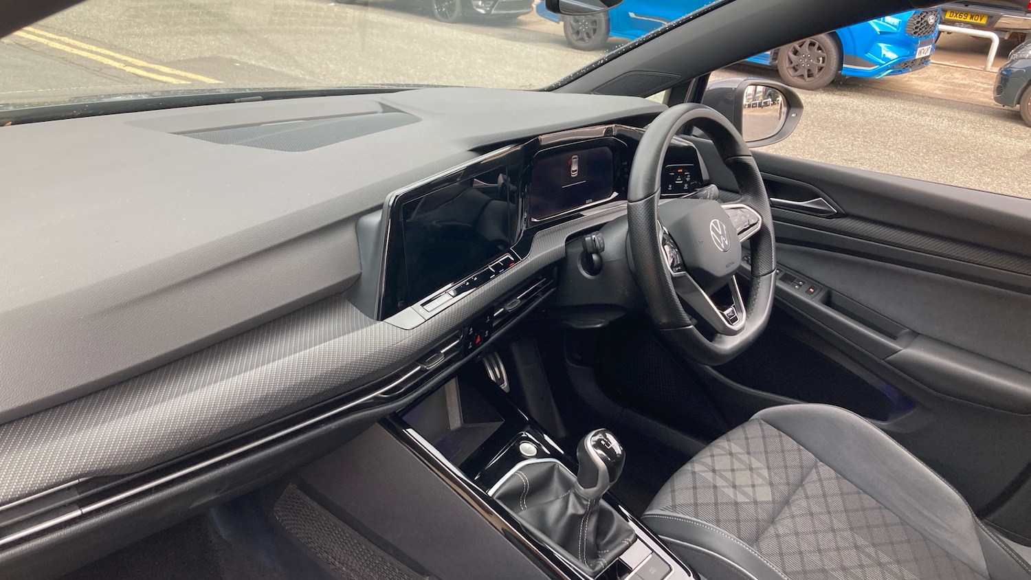 Used Volkswagen Golf 2024 for sale - 76396812: Photo 9