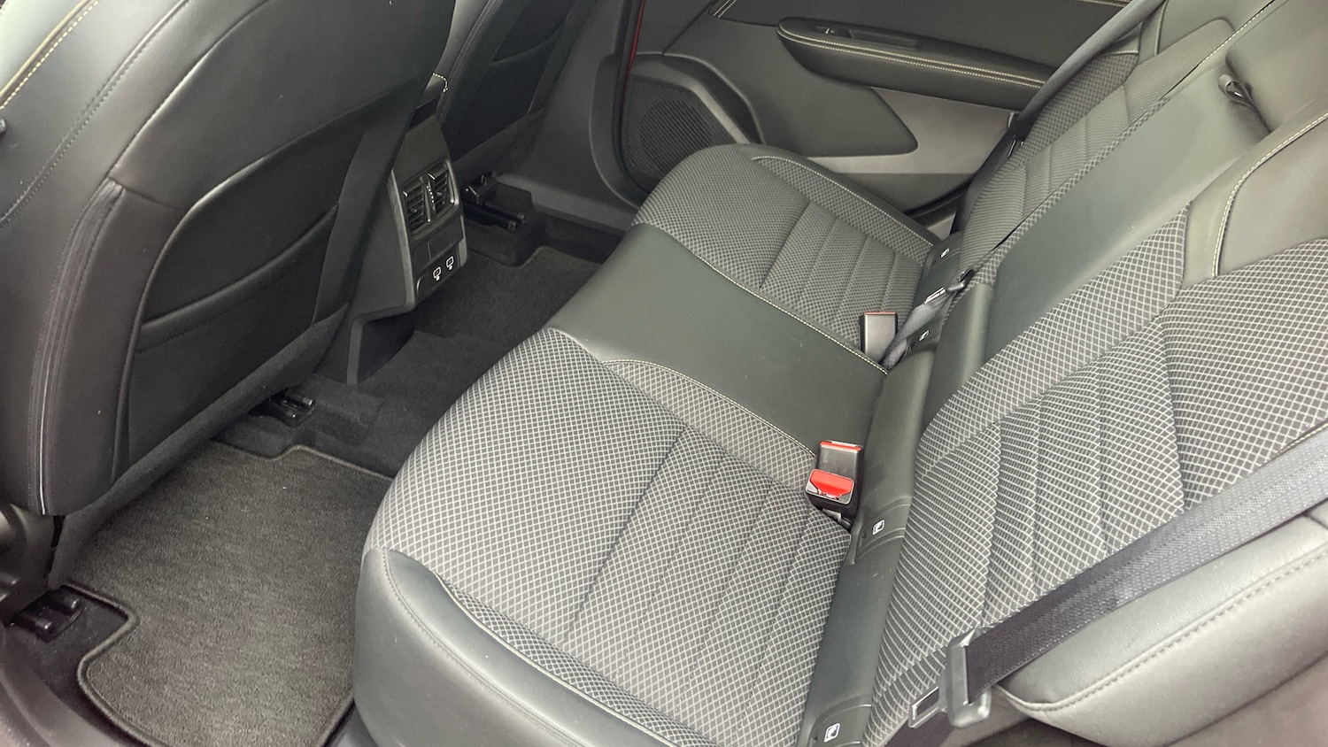 Used Renault Arkana 2024 for sale - 76366940: Photo 16
