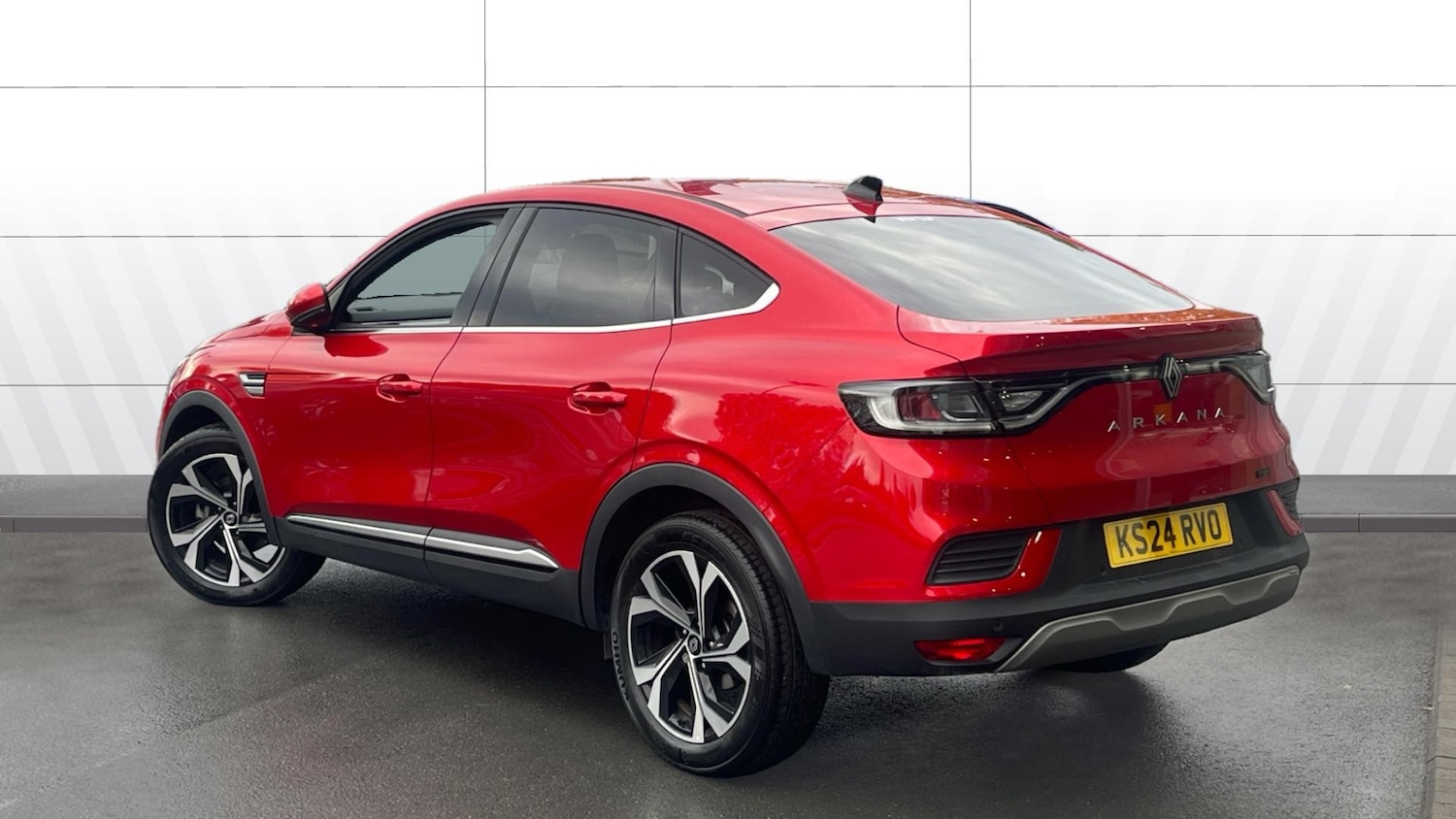 Used Renault Arkana 2024 for sale - 76366940: Photo 2