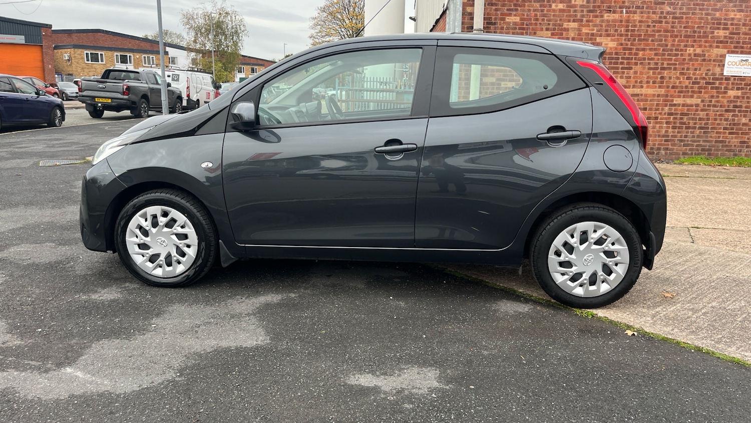 Used Toyota AYGO 2020 for sale - 76415719: Photo 24