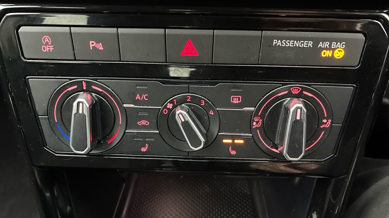 Used Volkswagen T-Cross 2021 for sale - 77248570: Photo 27