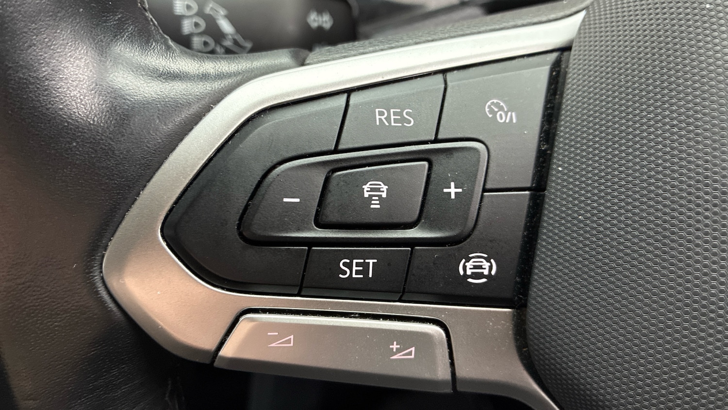 Used Volkswagen T-Cross 2021 for sale - 77248570: Photo 28