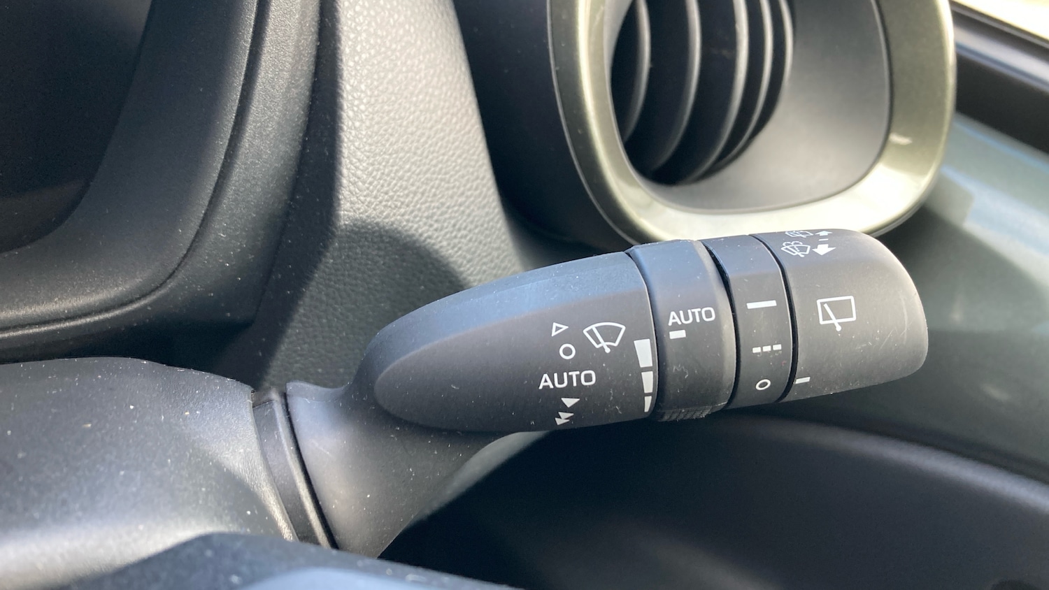 Used Toyota Aygo X 2023 for sale - 76637286: Photo 24