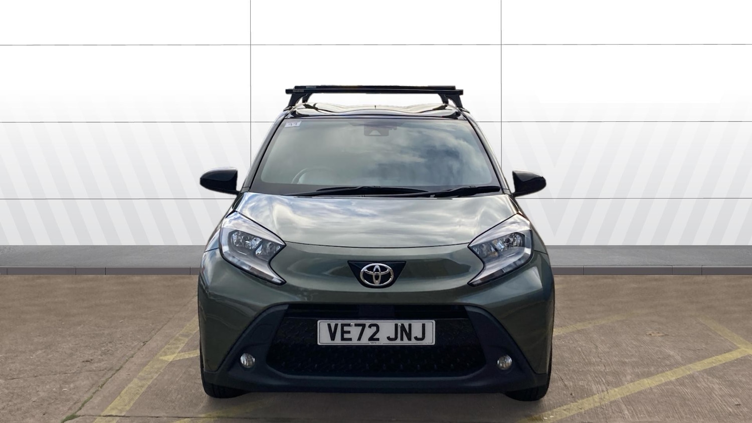 Used Toyota Aygo X 2023 for sale - 76637286: Photo 3