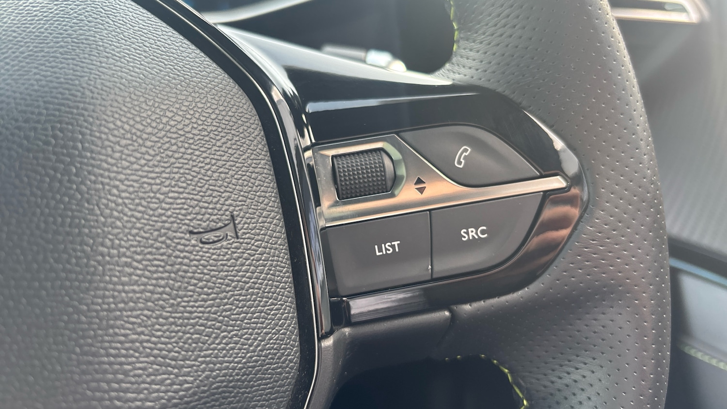 Used Peugeot 2008 2021 for sale - 77761721: Photo 37