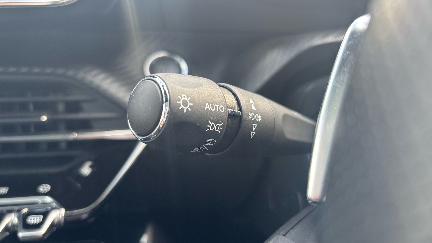 Used Peugeot 2008 2021 for sale - 77761721: Photo 39