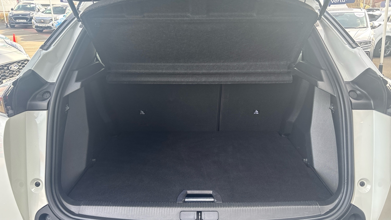 Used Peugeot 2008 2021 for sale - 77761721: Photo 4