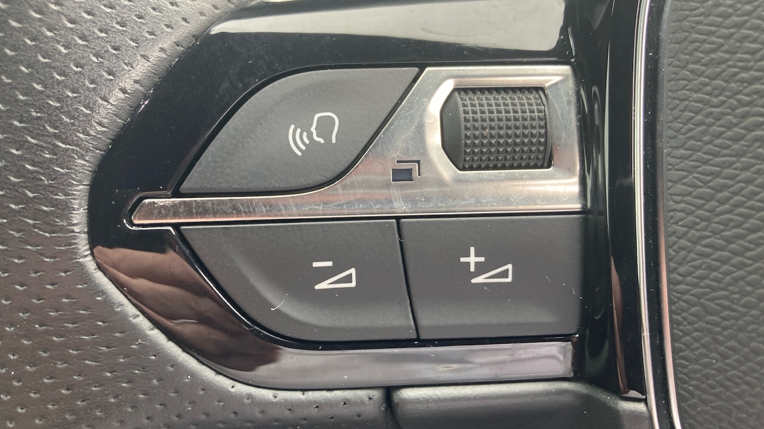 Used Peugeot 3008 2023 for sale - 78105460: Photo 23