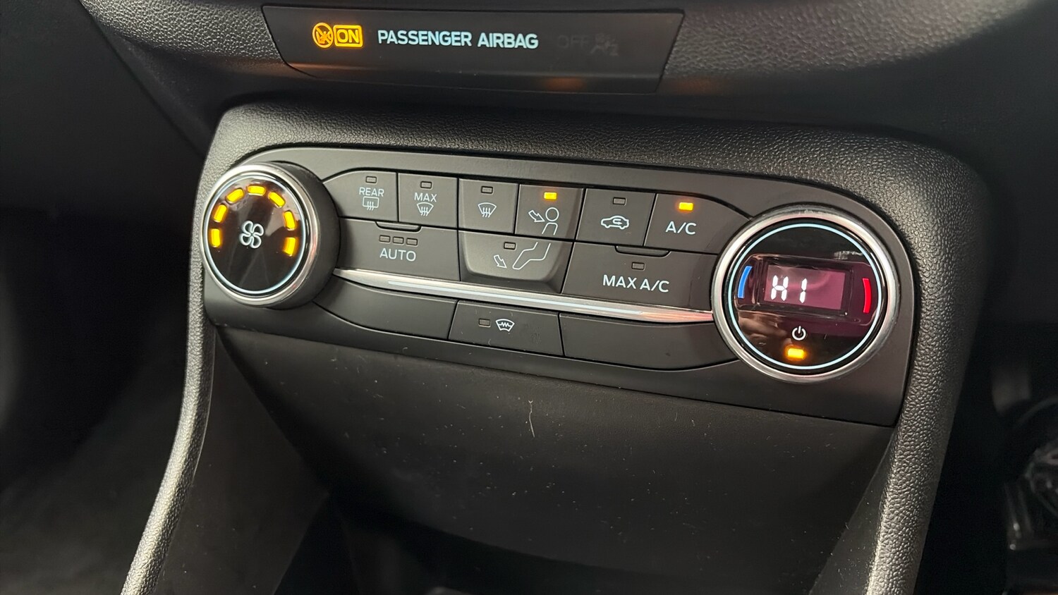 Used Ford Fiesta 2019 for sale - 76588965: Photo 31