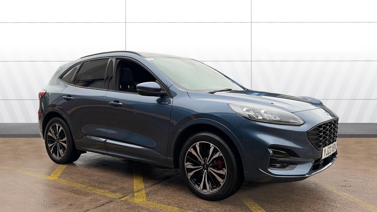 Used Ford Kuga 2023 for sale - 76366904: Photo 1