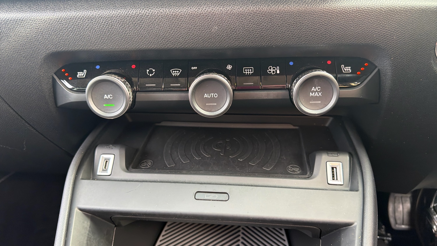 Used Citroen C4 2023 for sale - 77973888: Photo 28