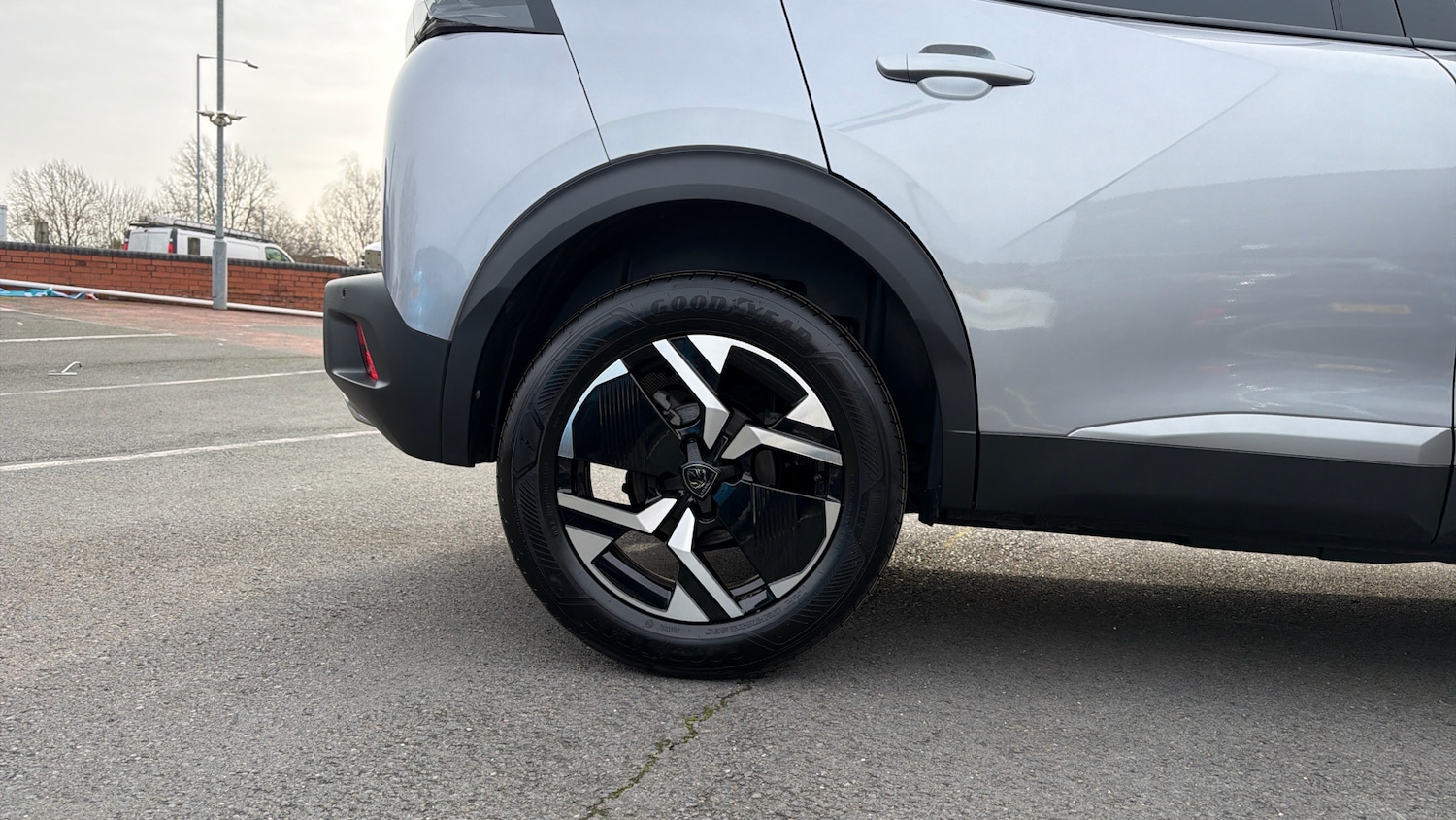 Used Peugeot 2008 2023 for sale - 77589716: Photo 7