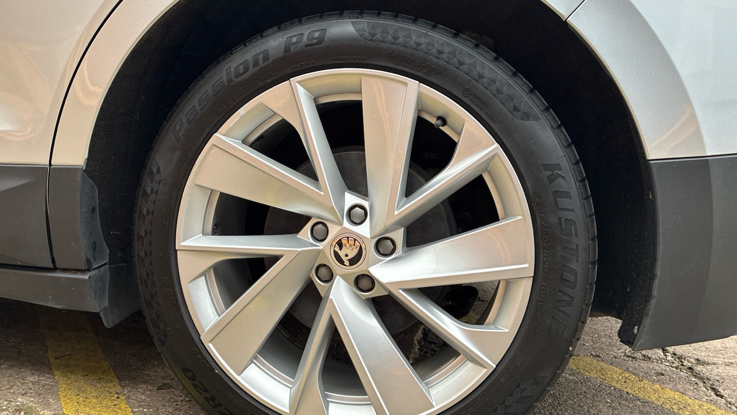 Used Skoda Enyaq 2021 for sale - 77618821: Photo 7