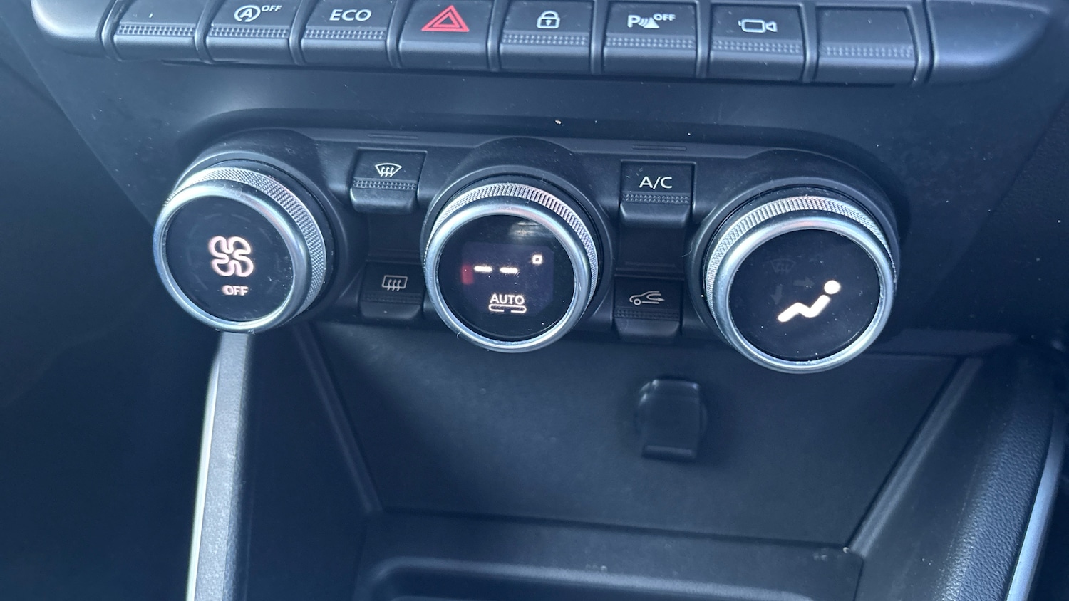 Used Dacia Duster 2018 for sale - 77167934: Photo 31