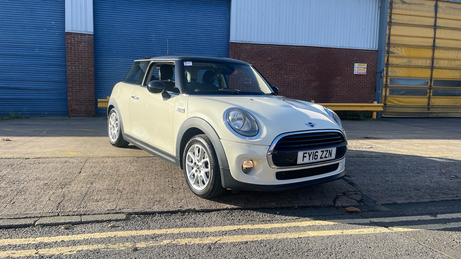Used MINI Hatch 2016 for sale - 76611133: Photo 24