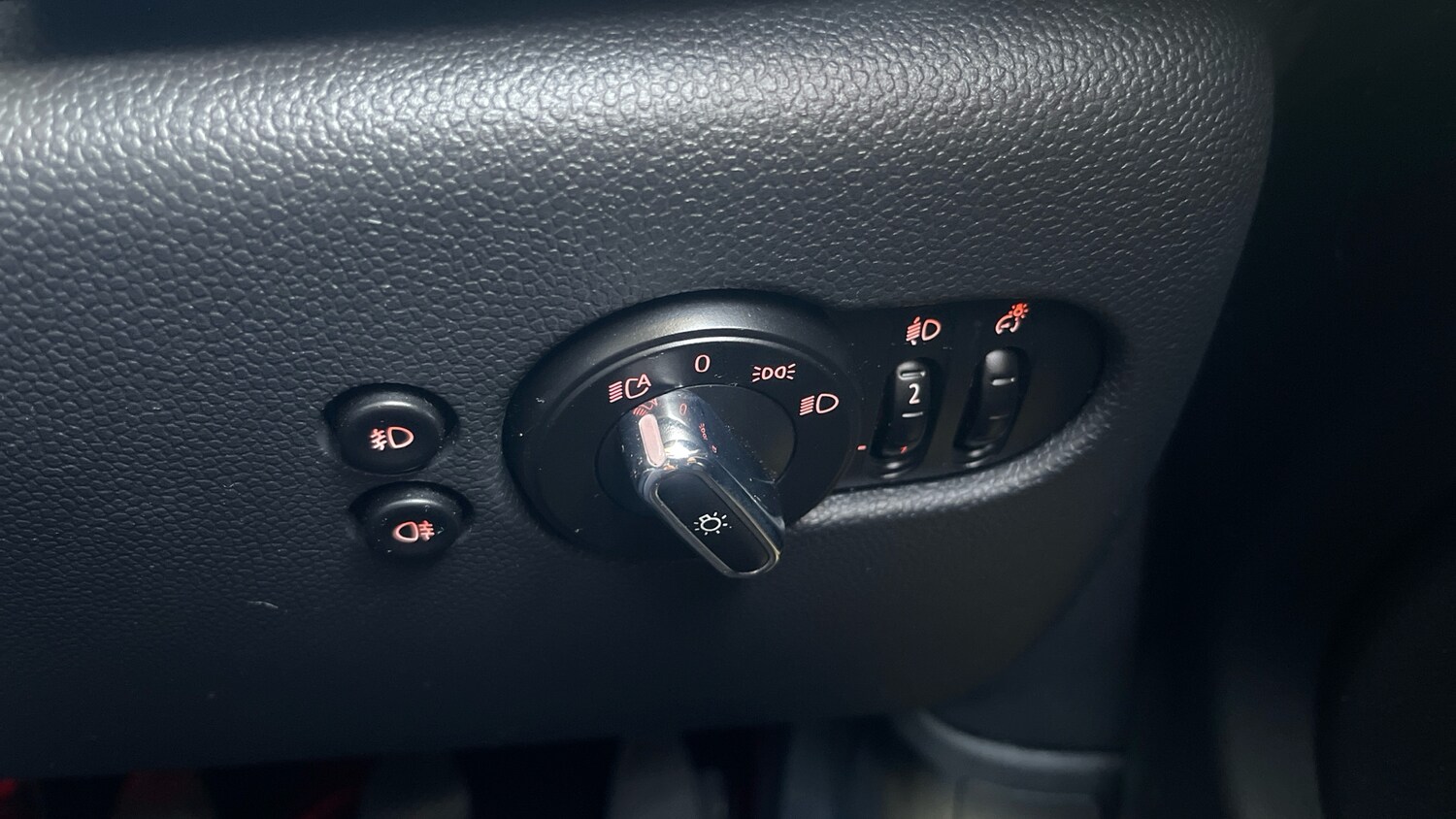 Used MINI Hatch 2016 for sale - 76611133: Photo 30