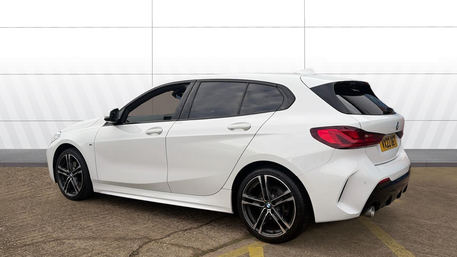 Used BMW 1 Series 2022 for sale - 77272202: Photo 2