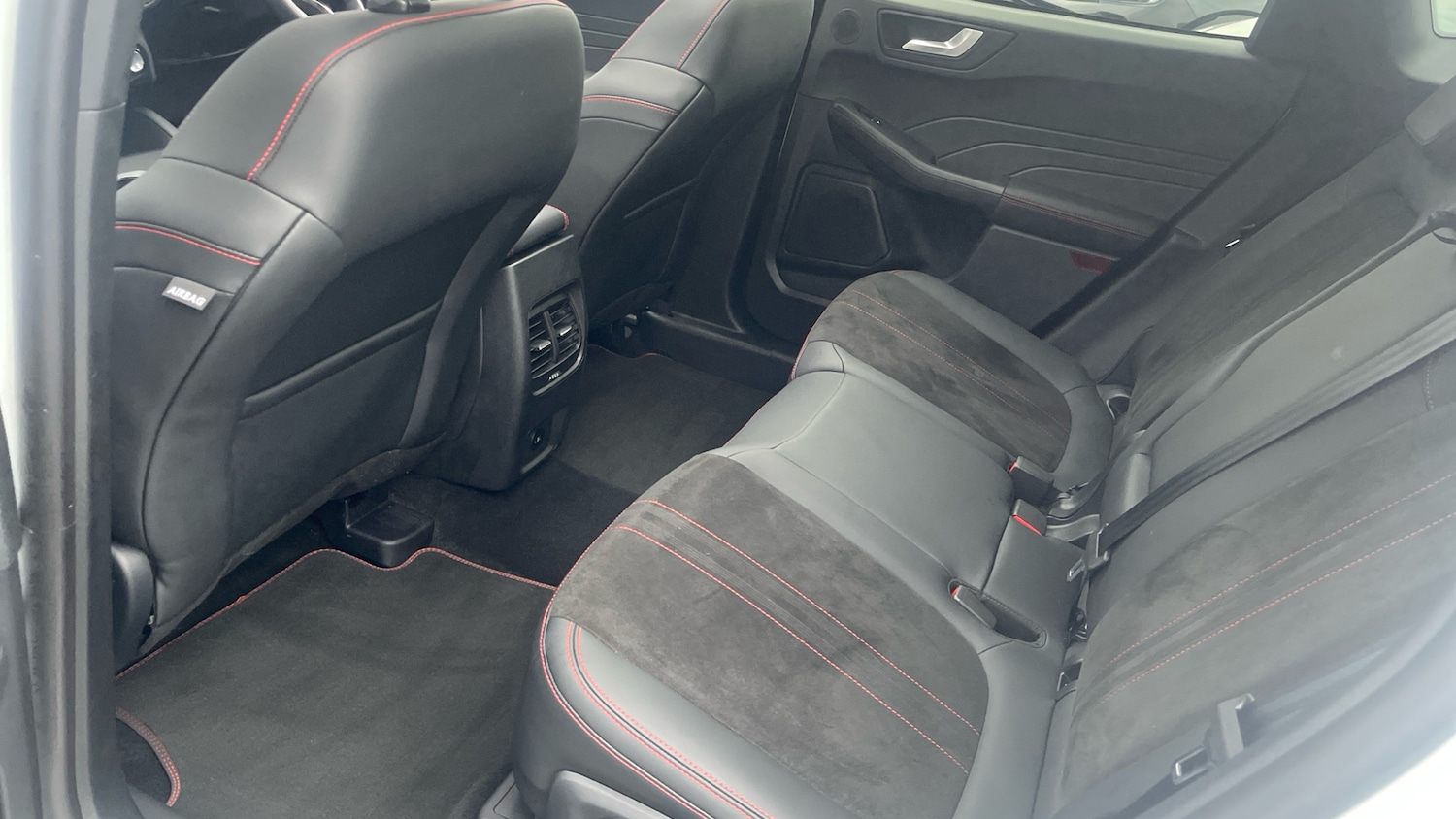 Used Ford Kuga 2024 for sale - 76372243: Photo 16