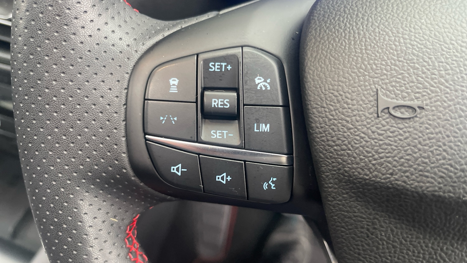 Used Ford Kuga 2024 for sale - 76372243: Photo 42