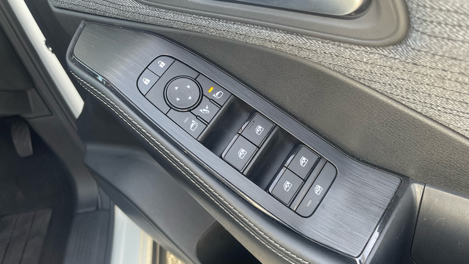 Used Nissan X-Trail 2024 for sale - 77104036: Photo 36