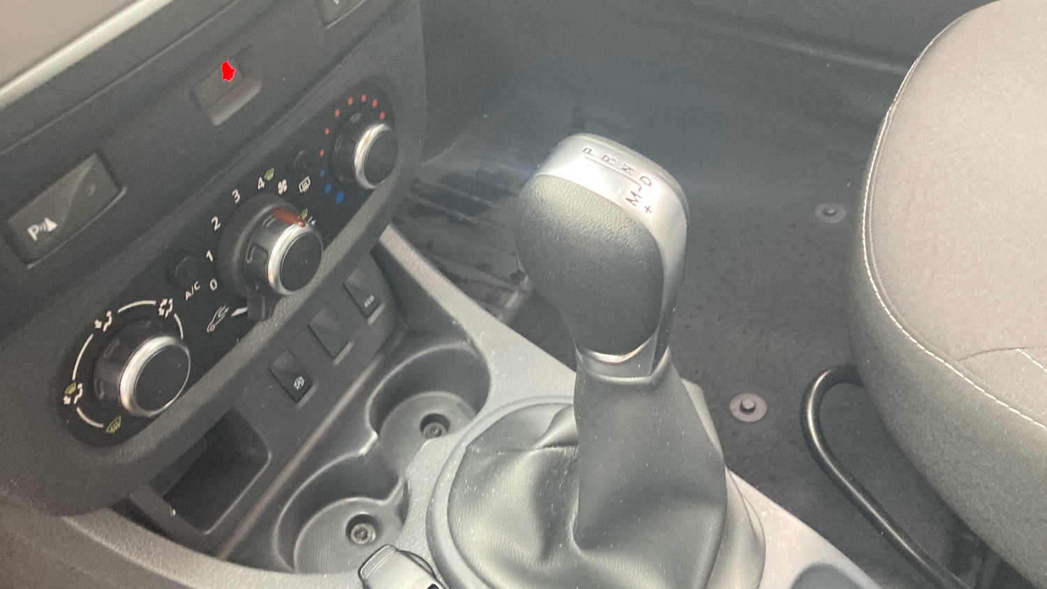 Used Dacia Duster 2018 for sale - 76844774: Photo 13