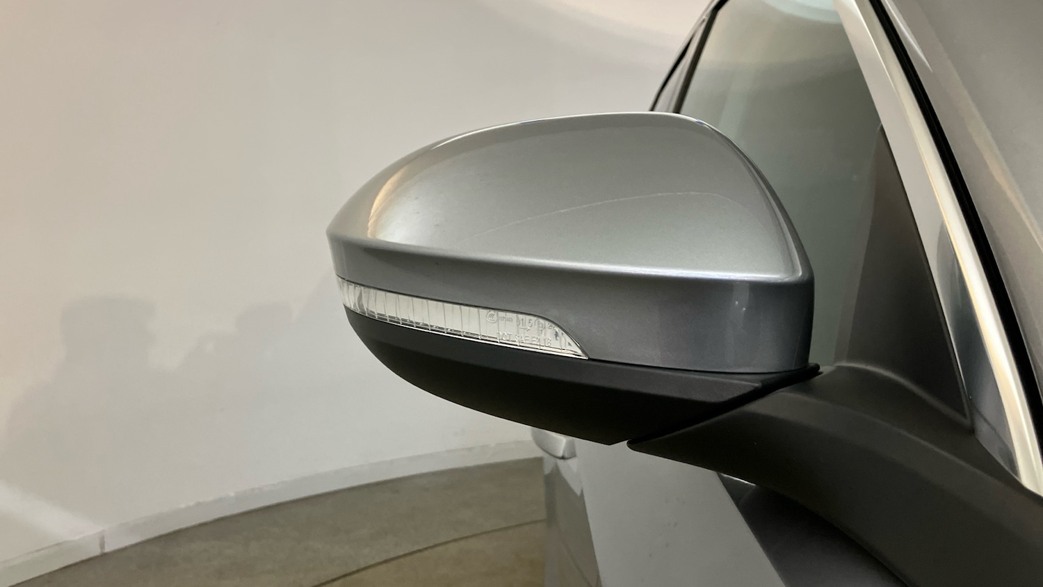 Used Volkswagen T-Roc 2023 for sale - 77651052: Photo 26