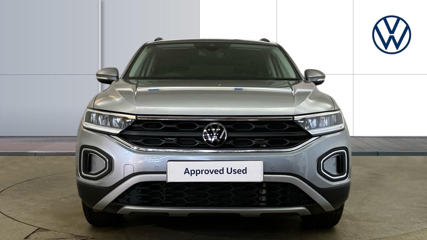 Used Volkswagen T-Roc 2023 for sale - 77651052: Photo 7