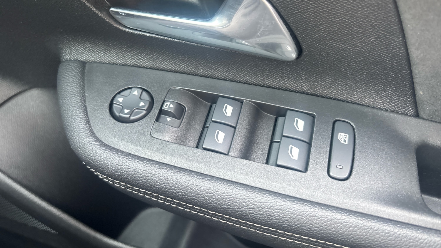 Used Vauxhall Mokka 2023 for sale - 77979829: Photo 40