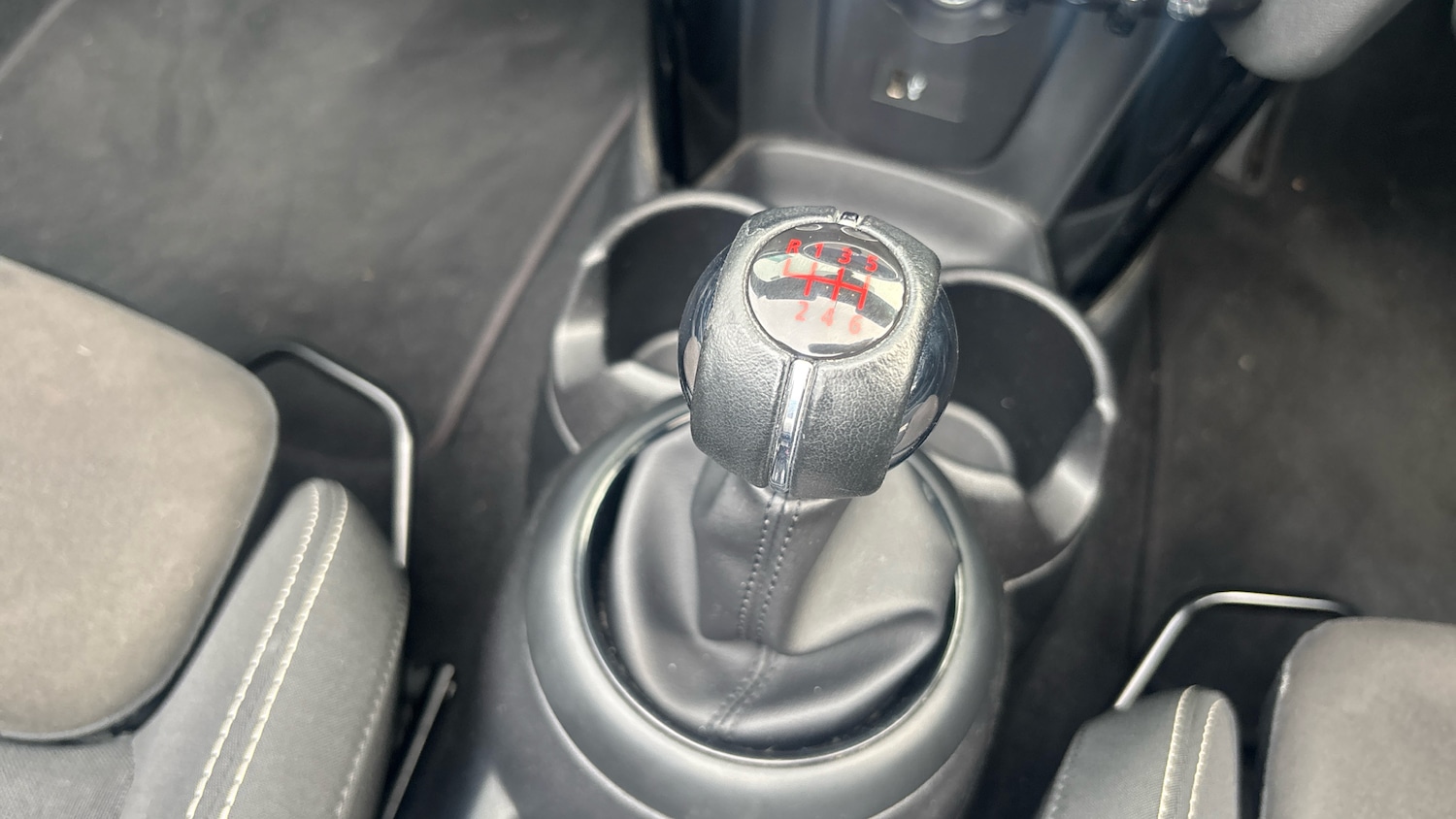 Used MINI Convertible 2021 for sale - 77996915: Photo 13