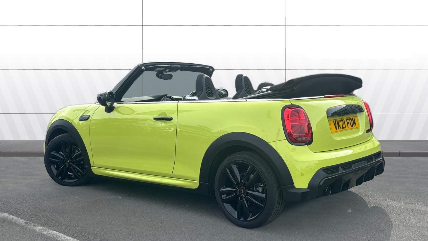 Used MINI Convertible 2021 for sale - 77996915: Photo 2