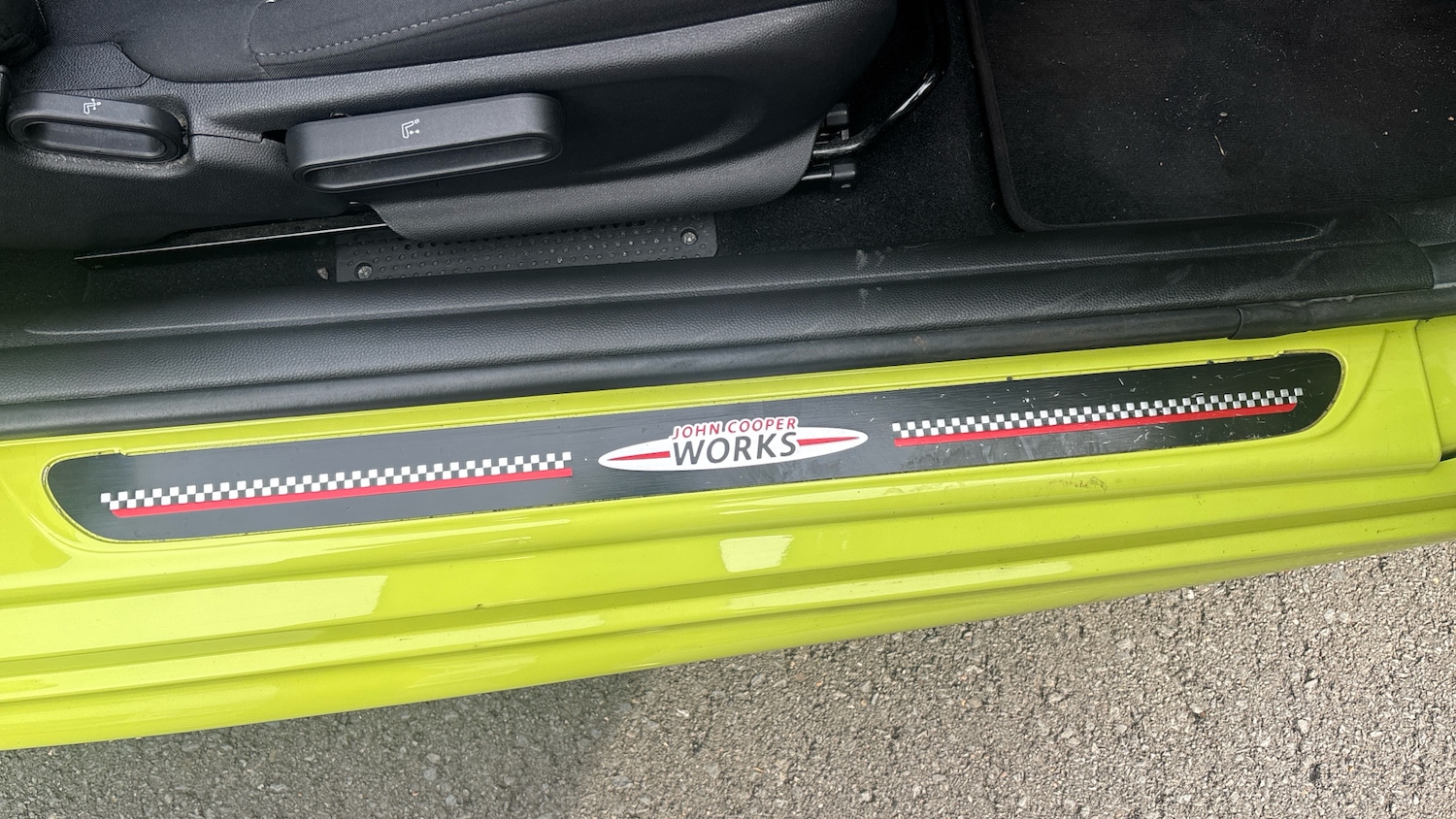 Used MINI Convertible 2021 for sale - 77996915: Photo 26