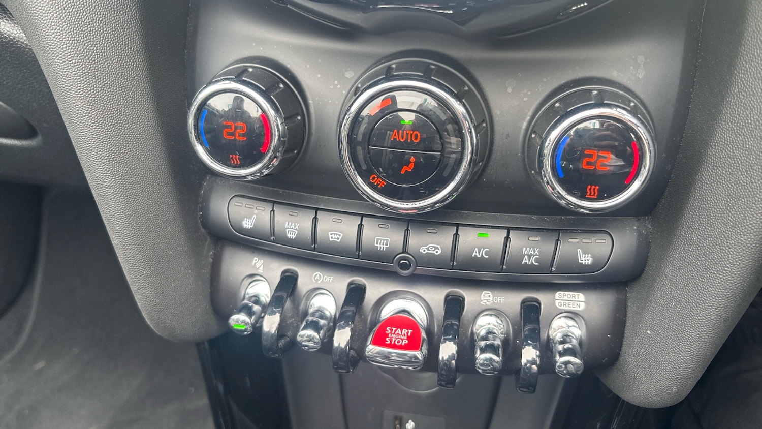 Used MINI Convertible 2021 for sale - 77996915: Photo 31