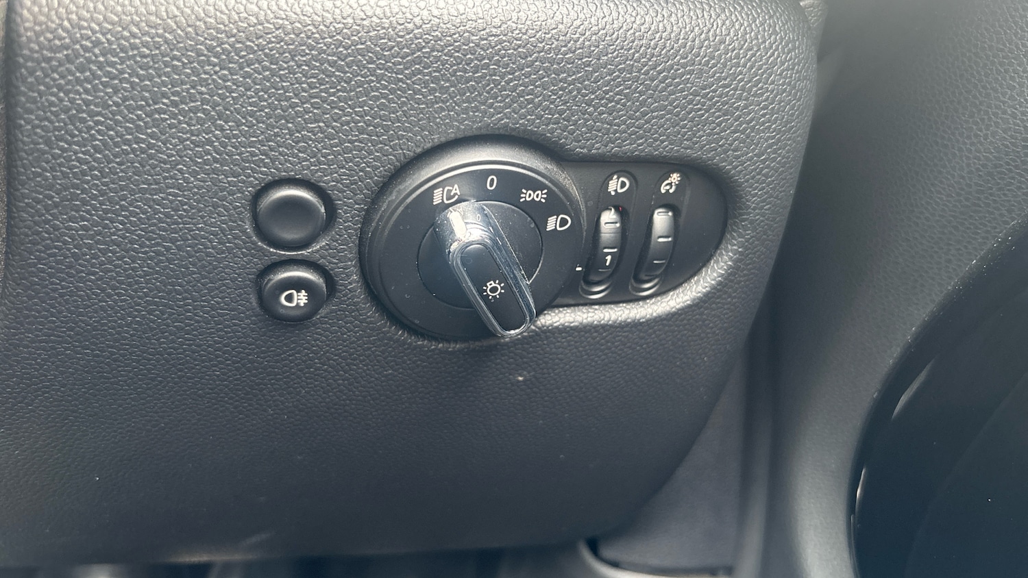 Used MINI Convertible 2021 for sale - 77996915: Photo 41